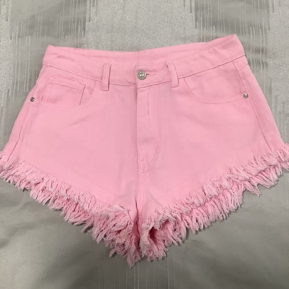 SHEIN Women’s Pink Frayed Fringe Shorts Size 30